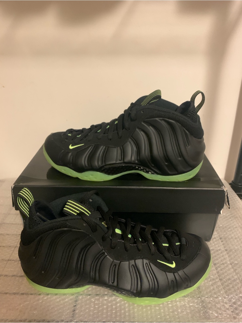 Nike Air Foamposite One Black Volt HF2902-001 - Men’s Size 8